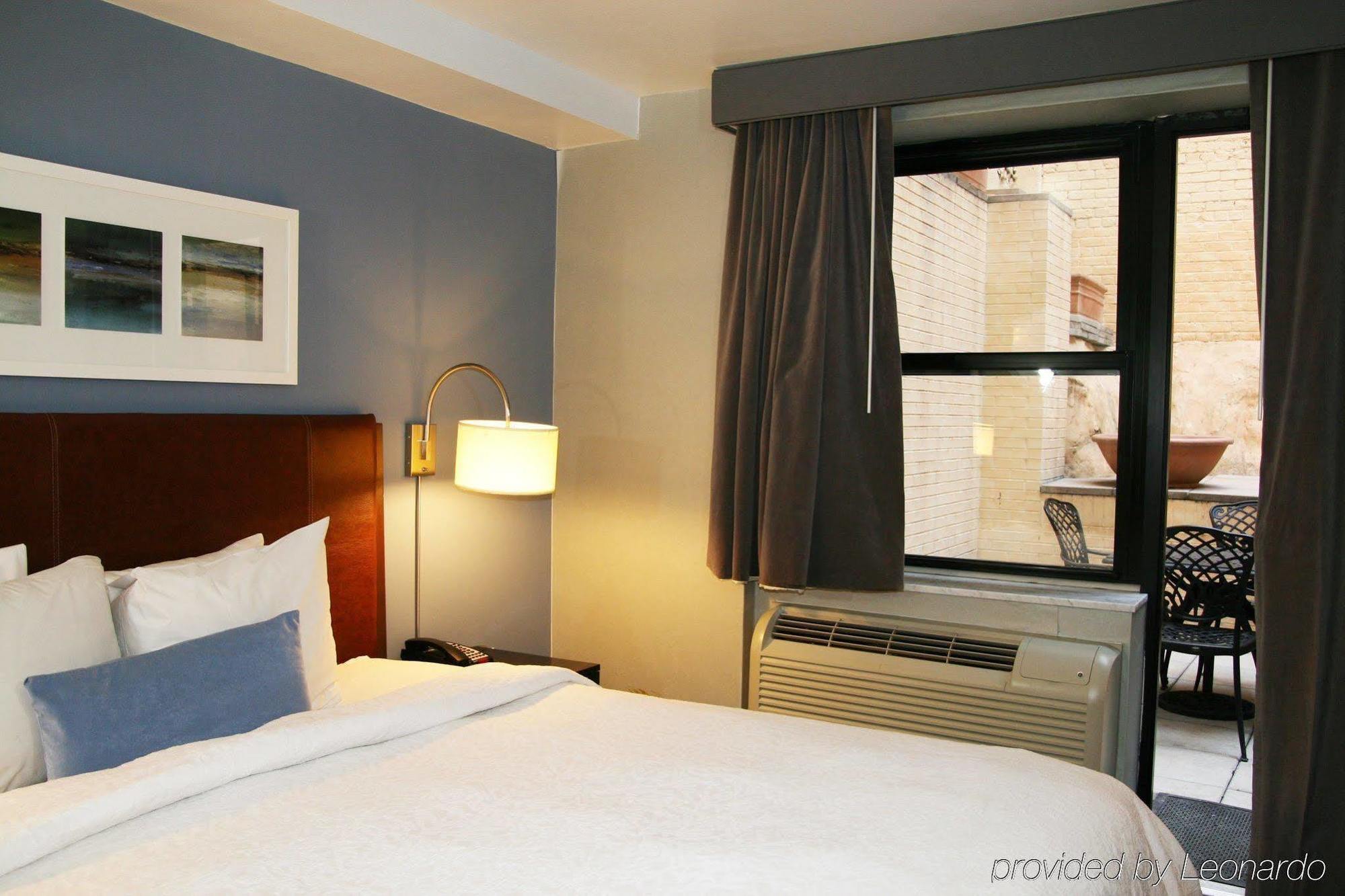Hampton Inn Seaport Financial District New York Bilik gambar